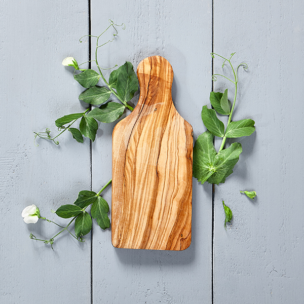 wood cutting board with flowers and leaves